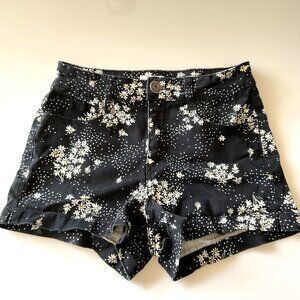 SO SHORTIE HIGH RISE SHORTS DAISIES